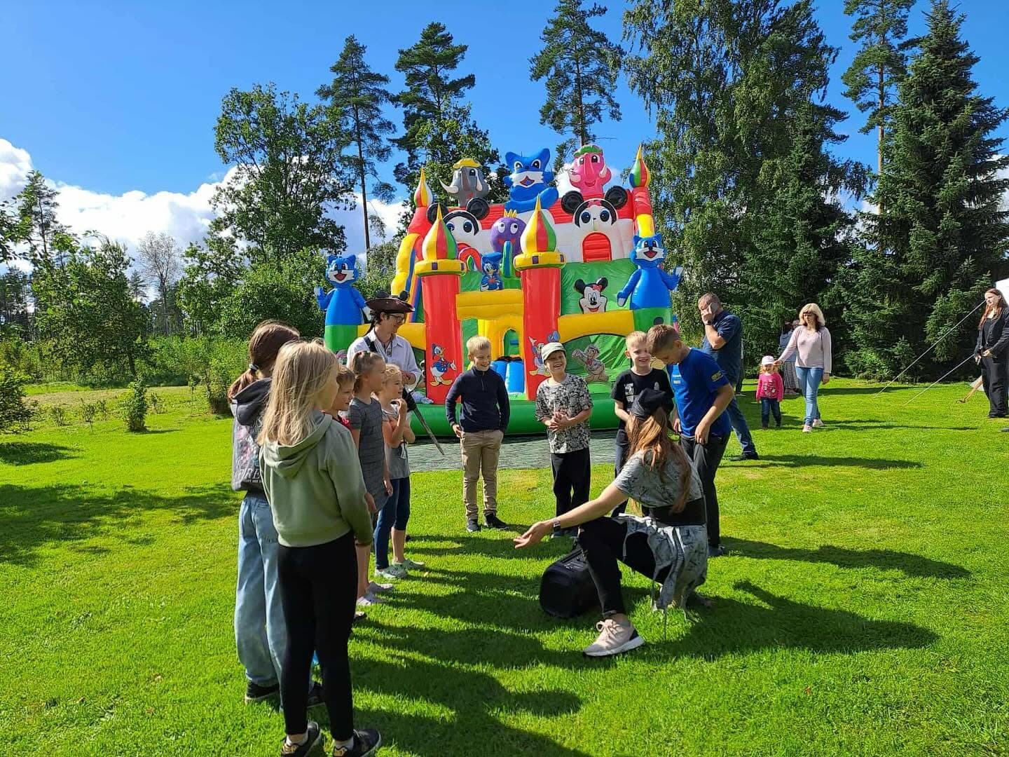 Mängujuhid — lapse sünnipäev üritusel: Laste sünnipäevad